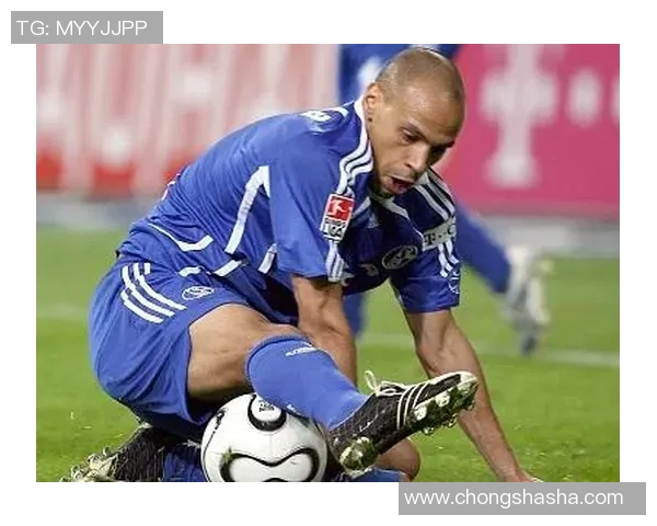 沙尔克04大将因伤休战，或缺带头人数周