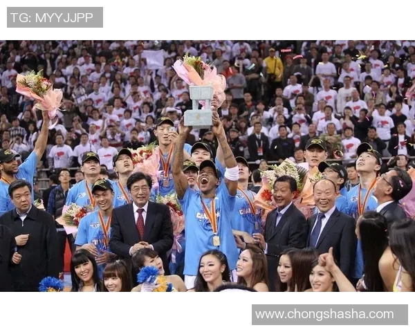 马布里以中国通身份受邀出席中国篮协颁奖盛典