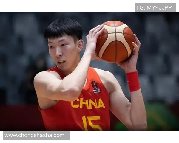 周琦下赛季将继续留在NBA,他已完成与火箭队的续约谈判